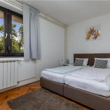 Apartment Karlovac Extérieur photo